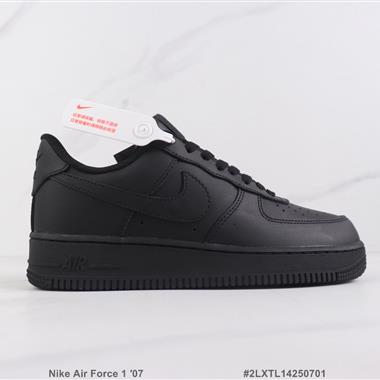 Nike Air Force 1 ′07  空軍一號低幫板鞋