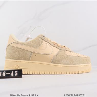 Nike Air Force 1 ′07  空軍一號低幫板鞋