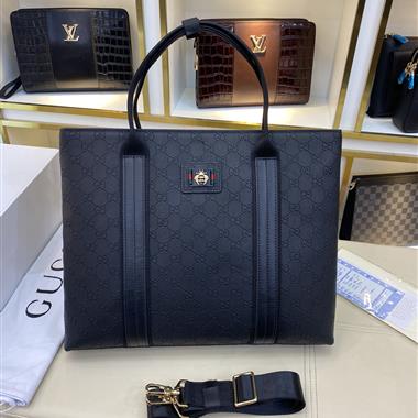 GUCCI   2025新款男生時尚皮夾 尺寸：38*29*7CM
