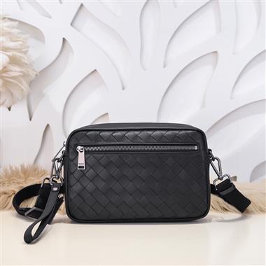 BOTTEGA VENETA   2025新款男生時尚皮夾 尺寸：27*17*7CM