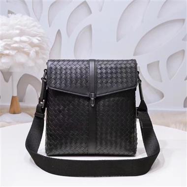BOTTEGA VENETA   2025新款男生時尚皮夾 尺寸：24-27-5CM