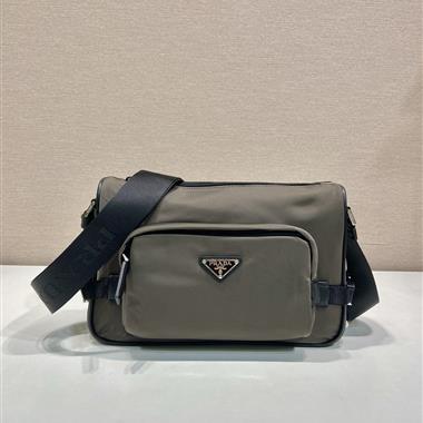 PRADA   2025新款男生時尚皮夾 尺寸：28*17.5*10CM