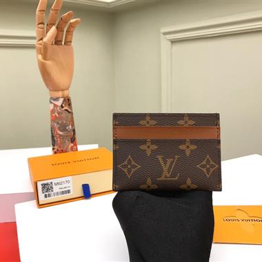 LOUIS VUITTON   2025新款男生時尚皮夾 尺寸：11*7*0.6CM