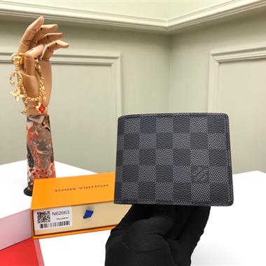 LOUIS VUITTON   2025新款男生時尚皮夾 尺寸：11.5 x9 x1.5CM