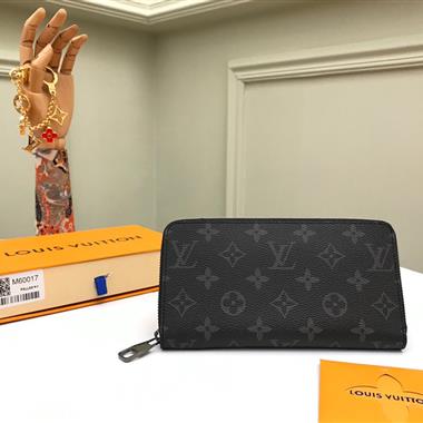 LOUIS VUITTON   2025新款男生時尚皮夾 尺寸：19.5*10*2CM