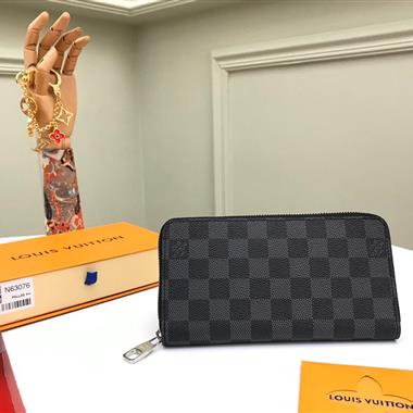 LOUIS VUITTON   2025新款男生時尚皮夾 尺寸：19.5*10*2CM