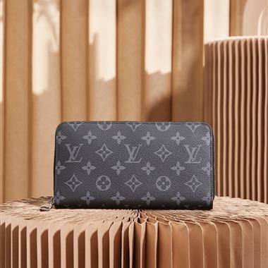 LOUIS VUITTON   2025新款男生時尚皮夾 尺寸：21*12CM