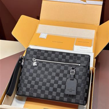 LOUIS VUITTON   2025新款男生時尚皮夾 尺寸：30*22*5CM