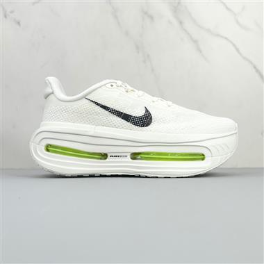 Nike Air Zoom Pegasus Premium 全掌氣墊緩震網面運動跑鞋 