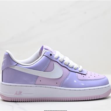 NIKE AIR FORCE 1‘07