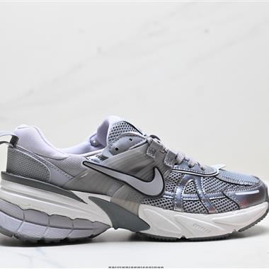 NIKE V2K RUN跑步鞋
