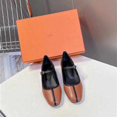 HERMES   2025新款女生休閒時尚鞋子