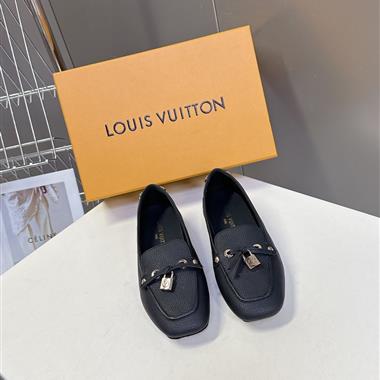 Louis Vuitton    2025新款女生休閒時尚鞋子
