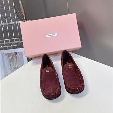 MIUMIU    2025新款女生休閒時尚鞋子
