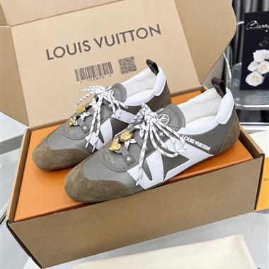 Louis Vuitton    2025新款女生休閒時尚鞋子