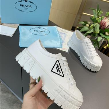 PRADA   2025新款女生休閒時尚鞋子