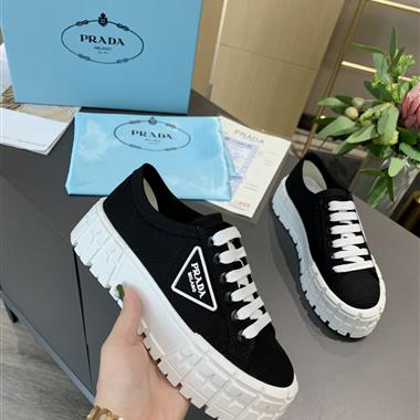 PRADA   2025新款女生休閒時尚鞋子