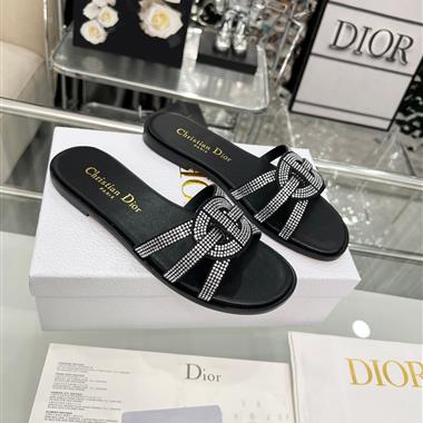 DIOR    2025新款女生休閒時尚鞋子
