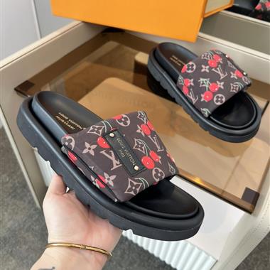 Louis Vuitton   2025新款女生休閒時尚鞋子