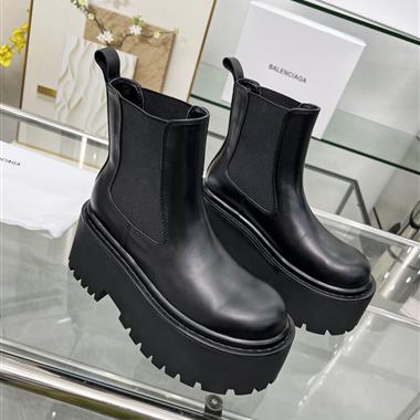 Balenciaga   2025新款女生休閒時尚鞋子