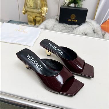 VERSACE   2025新款女生休閒時尚鞋子