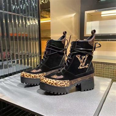 Louis Vuitton   2025新款女生休閒時尚鞋子