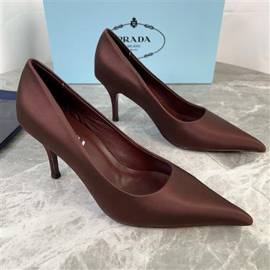 PRADA   2025新款女生休閒時尚鞋子
