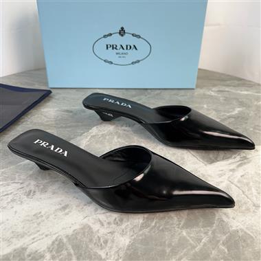 PRADA   2025新款女生休閒時尚鞋子