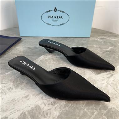 PRADA   2025新款女生休閒時尚鞋子