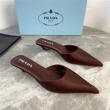 PRADA   2025新款女生休閒時尚鞋子