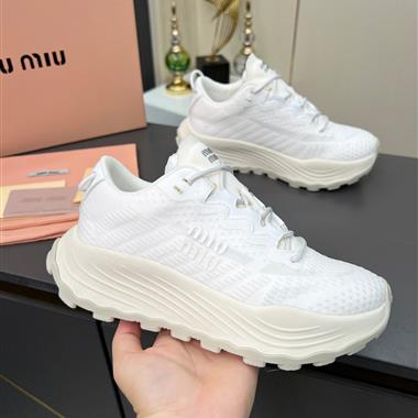 MIUMIU   2025新款女生休閒時尚鞋子