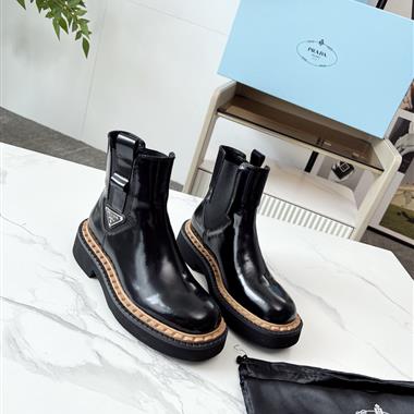 PRADA   2025新款女生休閒時尚鞋子