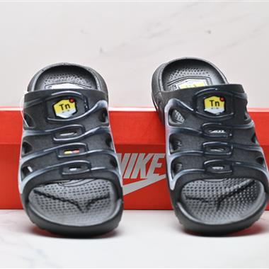 NIKE AIR MORE UPTEMPO SLIDE 拖鞋 
