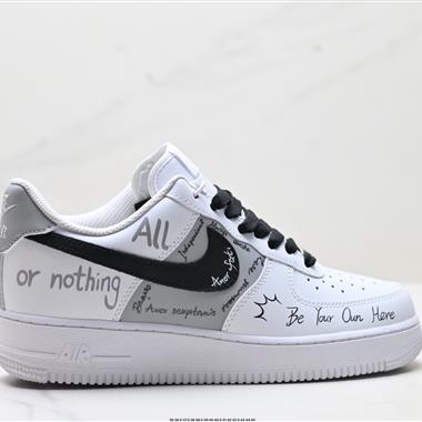 NIKE AIR FORCE 1‘07