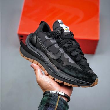 Sacai x Nike Vaporwaffle “Sail” 華夫3.0 