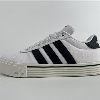 Adidas Barreda Daily 4.0 舒適減震低幫休閑板鞋 