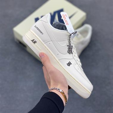 NIke Air Force 1 '07 Low 