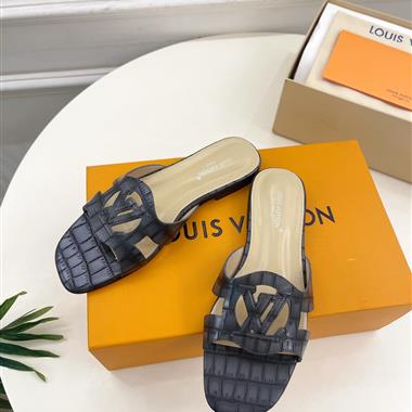 Louis Vuitton   2025新款女生休閒時尚鞋子