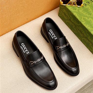 GUCCI    2025新款男生休閒時尚鞋子