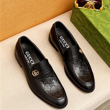GUCCI    2025新款男生休閒時尚鞋子