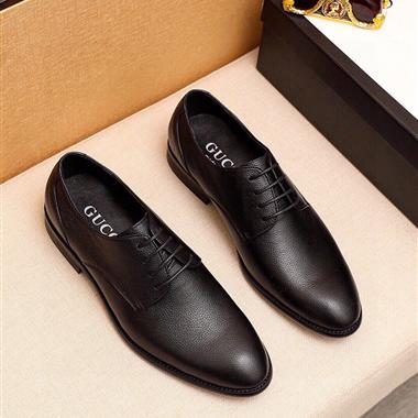 GUCCI    2025新款男生休閒時尚鞋子