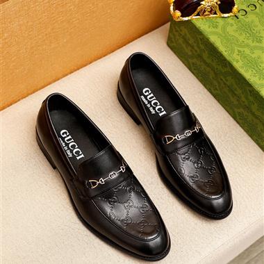 GUCCI    2025新款男生休閒時尚鞋子