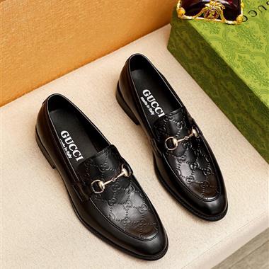 GUCCI    2025新款男生休閒時尚鞋子