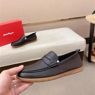 Ferragamo   2025新款男生休閒時尚鞋子