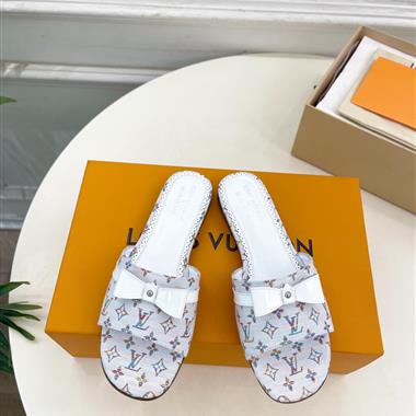 Louis Vuitton  2025新款女生休閒時尚鞋子
