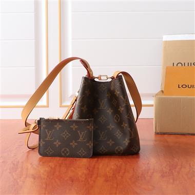 LOUIS VUITTON   2025新款女生時尚皮夾 尺寸：18*12*16CM