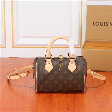 LOUIS VUITTON   2025新款女生時尚皮夾 尺寸：20.5*13.5*12CM