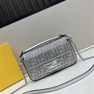 FENDI   2025新款女生時尚皮夾 