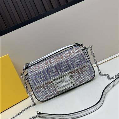 FENDI   2025新款女生時尚皮夾 