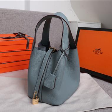 HERMES   2025新款女生時尚包包 尺寸：18CM